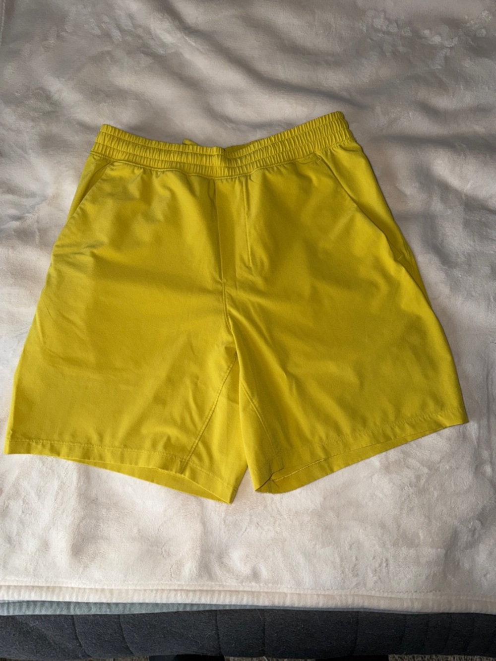 Yellow Lululemon Pacebreaker Shorts - Medium